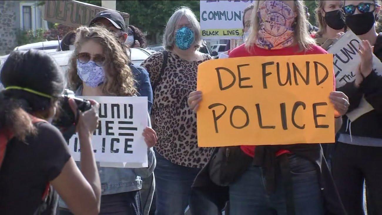 ABC 7 NEWS: Community groups pressure City Council members to defund Oakland police
